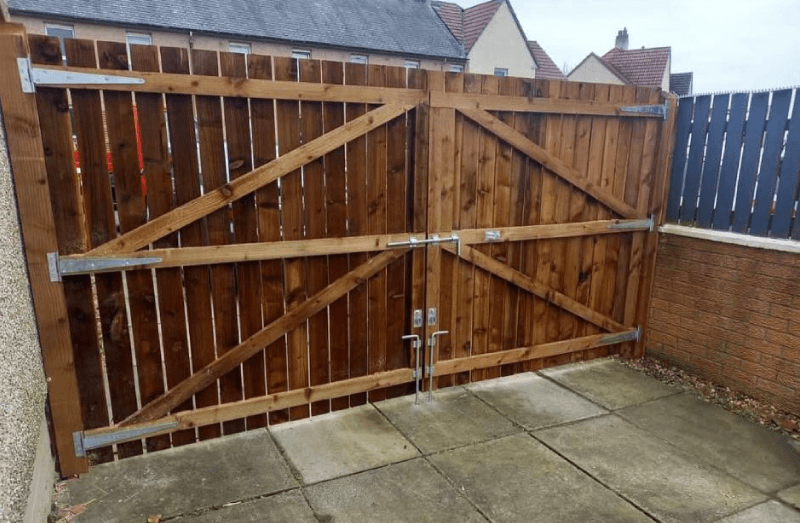 How to Choose the Right Fence for Your Property